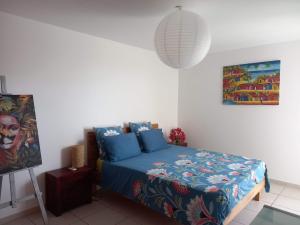 Beau duplex de standing, 120m2, vue mer, 4min plage客房内的一张或多张床位