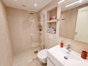 Ένα μπάνιο στο Ibsens apartaments