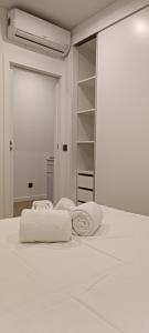 Postel nebo postele na pokoji v ubytování Faro Comfy Ensuite Guest House