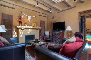 TV a/nebo společenská místnost v ubytování Turquoise Butterfly