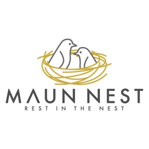 dois pássaros num logótipo de ninho em Maun Nest Hotel em Maun
