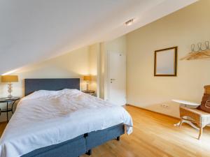 A bed or beds in a room at Wirnsberg