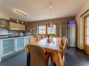 A kitchen or kitchenette at Wirnsberg