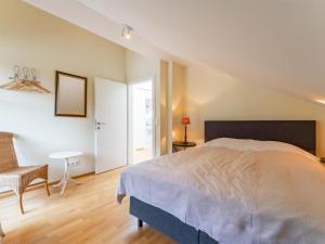 A bed or beds in a room at Wirnsberg