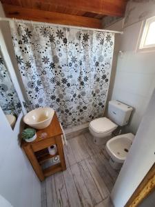 Koupelna v ubytování En Concordia, casa estilo industrial con amplio patio a 10 minutos de la plaza principal