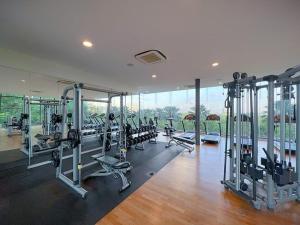 Fitness centrum a/nebo fitness zařízení v ubytování Iskandar Residences Nusajaya by Stayrene