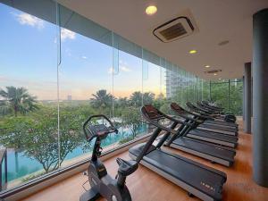 Fitness centrum a/nebo fitness zařízení v ubytování Iskandar Residences Nusajaya by Stayrene