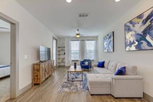 Φωτογραφία από το άλμπουμ του Conroe-Woodlands Escape to the Enclave σε Conroe