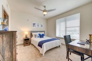 Φωτογραφία από το άλμπουμ του Conroe-Woodlands Escape to the Enclave σε Conroe