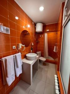 Phòng tắm tại iO Hotel Bishkek