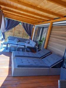 Posezení v ubytování Mobile Home Agava 2