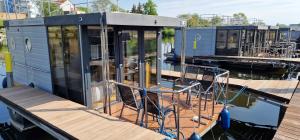 Fotografie z fotogalerie ubytování Wohnboote Marina Niederhavel v destinaci Brandenburg