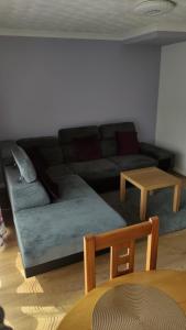 A seating area at 3 bed house in Walsall, perfect for contractors & leisure & free parking