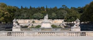 Fotografia z galérie ubytovania "Le Paisible" Clim et Jardin en centre ville v destinácii Nîmes