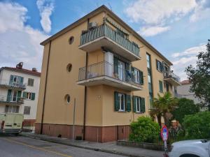 The building in which Az apartmant is located