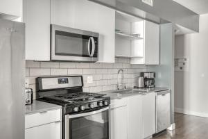 Hollywood 1br w pool gym nr Santa Monica Blvd LAX-903