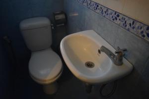 Koupelna v ubytování Pondok IJo Guesthouse