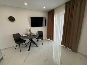 TV a/nebo společenská místnost v ubytování Starigrad Paklenica-Josipa apartmani