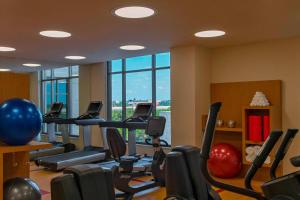 Fitness centrum a/nebo fitness zařízení v ubytování Sheraton Austin Georgetown Hotel & Conference Center