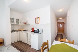 Kuchnia lub aneks kuchenny w obiekcie Nice Apartment Silvia