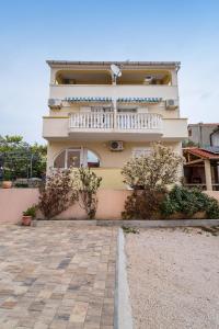Budynek, w którym mieści się apartament