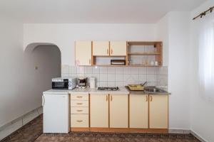Kuchnia lub aneks kuchenny w obiekcie Nice Apartment Silvia