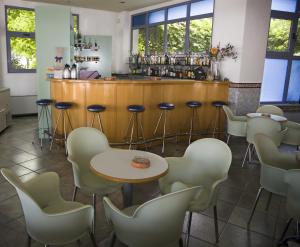 Lounge nebo bar v ubytování Hotel Morfeas