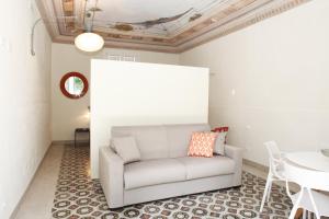 Imagen de la galería de VersoMare room & suite, en Valderice