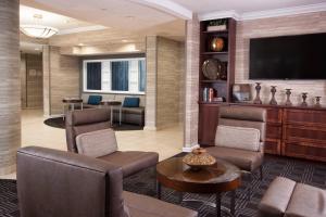 Area tempat duduk di TownePlace Suites The Villages