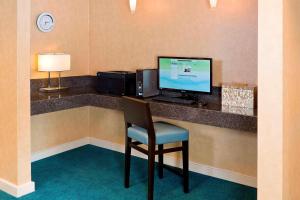 TV a/nebo společenská místnost v ubytování Residence Inn by Marriott Waco