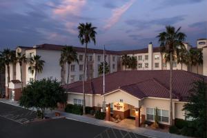 una representación de la parte delantera del hotel en Residence Inn by Marriott Phoenix Airport, en Phoenix