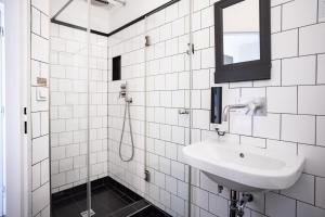 Bagno di Sir Toby's Hostel