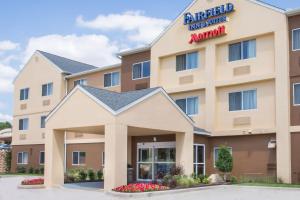 a rendering of the front of a hotel at Fairfield Inn & Suites Temple Belton in Temple