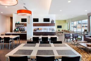 Restaurace v ubytování Element Boston Seaport District