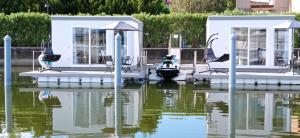 Zahrada ubytování Marina degli Estensi Floating Resort