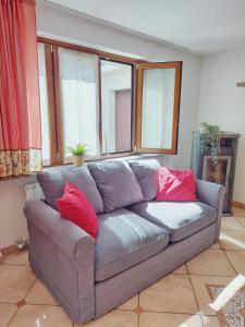 Posezení v ubytování Casa Pepolina, zona tranquilla, piano terra con parcheggio
