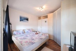 Apartman Cruiser客房内的一张或多张床位