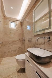 Un baño de Casa Del Mar