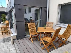 Rõdu või terrass majutusasutuses Weingut Königshofer