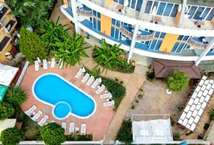 Bazén v ubytování Copacabana Hotel nebo v jeho okolí