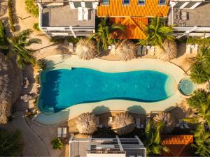 Bazén v ubytování Resort Bonaire nebo v jeho okolí