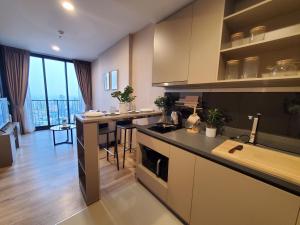 Virtuve vai virtuves zona naktsmītnē Sukhumvit 36,Japanese style condominium,central area,high-rise view,BTS Thonglo