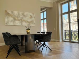 Gallery image of Luxury Home / 3-Raum-Suite an der Frauenkirche / 4 in Dresden