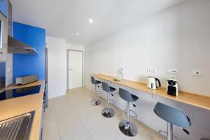 Gallery image of Luxurious Newly Renovated 2 Bedroom Condo by the Beach in Benidorm