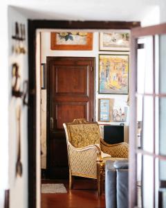 Posezení v ubytování Hostal de la Plaça - Hotel Boutique