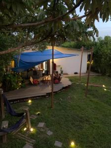 En hage utenfor Nomada Hostel