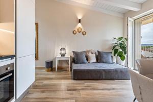 A seating area at Cavalino Boutique 1