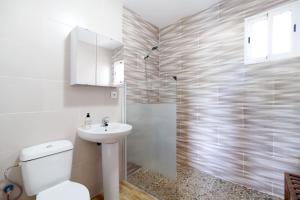 Koupelna v ubytování Casa Manoli 3 Chiclana