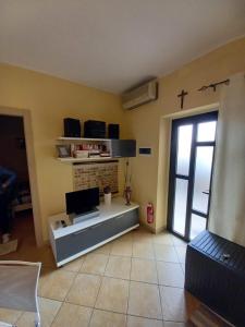 TV a/nebo společenská místnost v ubytování Flat Le Rose