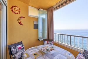 Postel nebo postele na pokoji v ubytování Piso El Paraiso Almuñécar